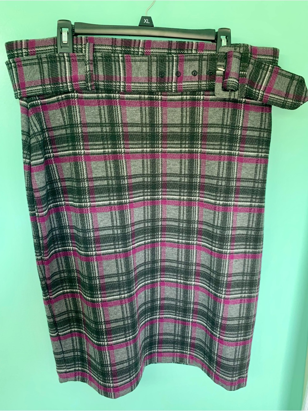 Worthington Gray & Fascia Plaid Pencil Skirt with Belt